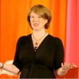 Want to become a good speaker? Learn from Business Coach Fabienne